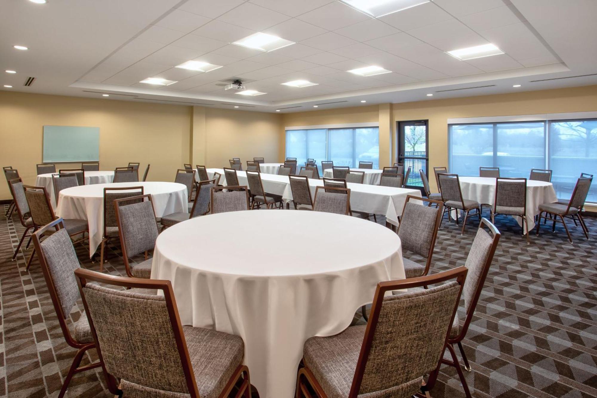 Towneplace Suites By Marriott Detroit Belleville Luaran gambar